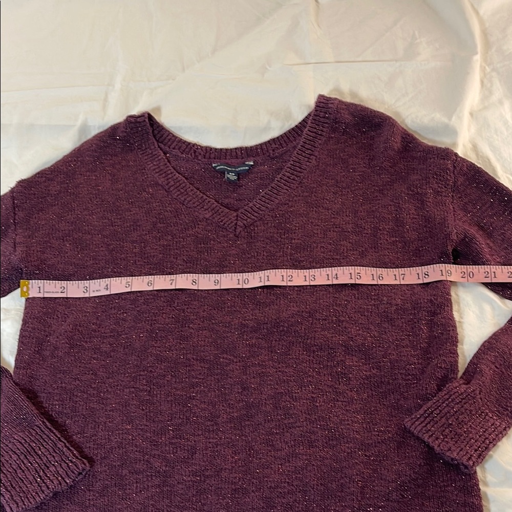 American Eagle Outfitters Rich Burgundy V-Neck Sweater Size Small - Picture 2 of 11